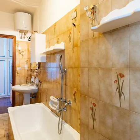 Margarita By Interhome Daire Bordighera